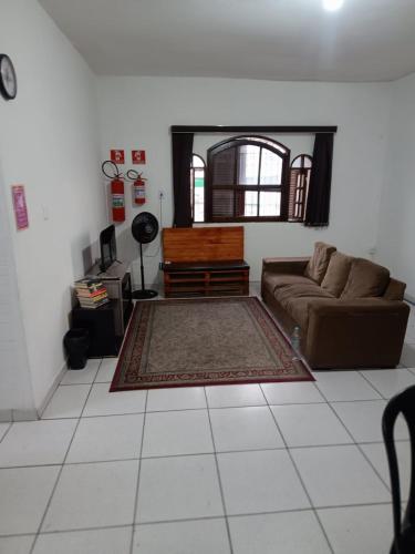 Zona de estar de O Hostel GRU SP - Unidade Aeroporto Guarulhos - 5 Minutos de Distancia