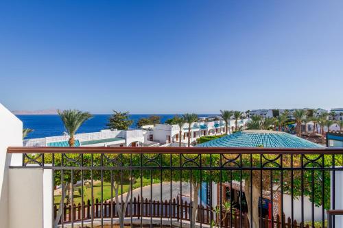 Bazén v ubytování Sultan Gardens Resort Sharm El Sheikh - Ultra All Inclusive nebo v jeho okolí