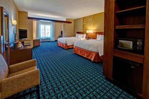 Postel nebo postele na pokoji v ubytování Fairfield Inn & Suites by Marriott Jackson