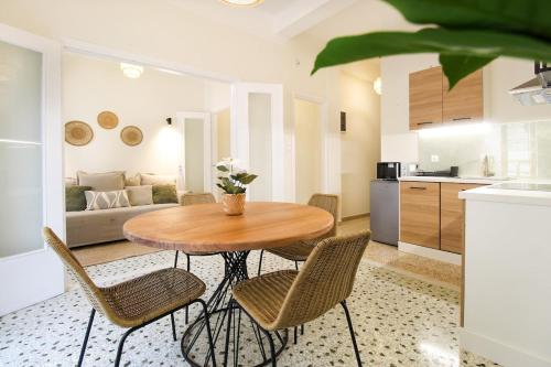 Stylish and cosy apartment near the Acropolis