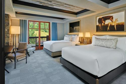 The Ritz-Carlton, Bachelor Gulchにあるベッド