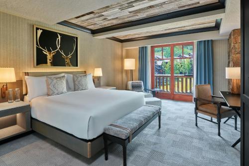 The Ritz-Carlton, Bachelor Gulchにあるベッド