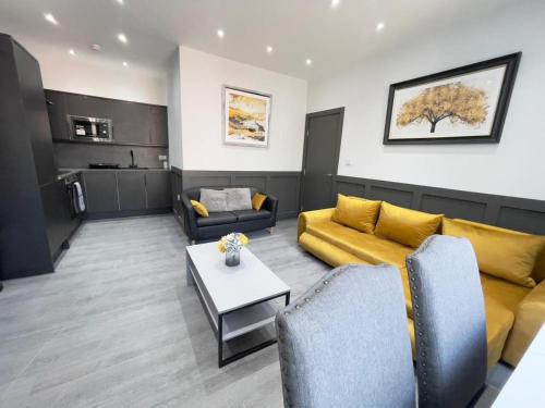 Køkken eller tekøkken på Serenity Holiday Apartments