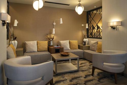 Sheraton Grand Sacramento Image