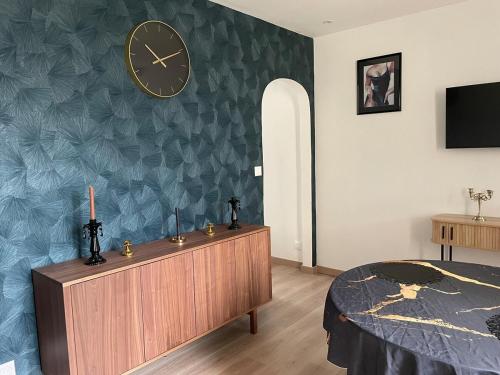 TV a/nebo společenská místnost v ubytování Hom & Love, Love Room BDSM