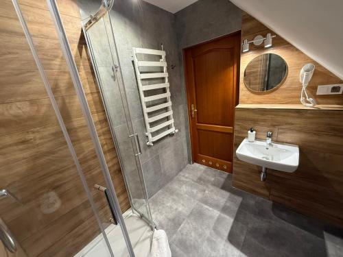 Koupelna v ubytování GórSKI SPA Karpacz I dawniej APOLLO