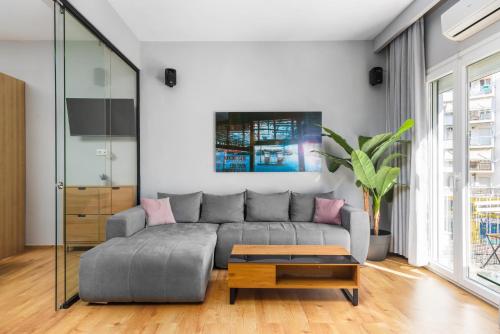 Glass House by Nest