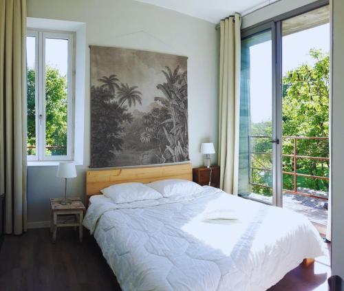 Photo de la galerie de l'établissement Déconnectez, Respirez au Domaine de la Beurrerie, 25 mn du Puy - Piscine Naturelle Privative - Full Confort et Calme absolu, 2 Chambres doubles, à Saint-André-sur-Sèvre