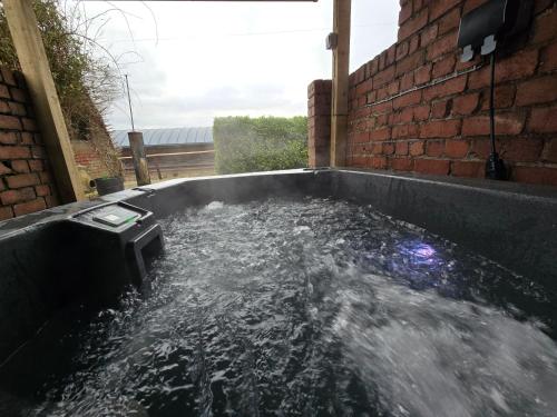 Fotografie z fotogalerie ubytování Swallows Nest Guest House - With Hot Tub v destinaci Abergavenny