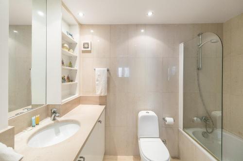 Ένα μπάνιο στο Villa Galene Del Mar