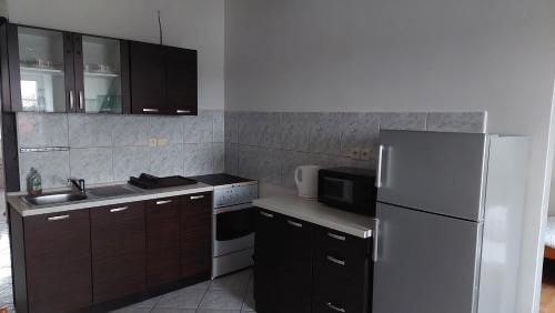 Una cocina o zona de cocina en Hotýlek.eu