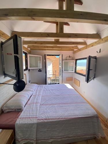 Lisbon Duplex Alfama, River Views