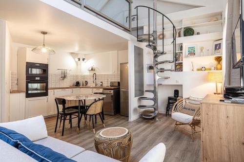 13 ANDRE2 - Very nice duplex apartment, 100m from La Croisette and beaches