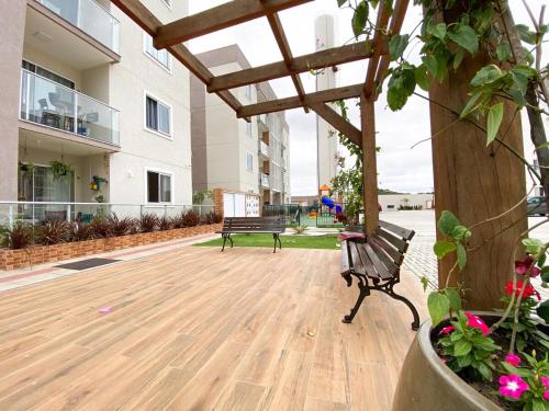 Μπαλκόνι ή βεράντα στο Apê Novo em Porto Belo com Piscina próx Bombinhas