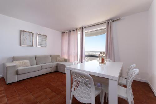 Sky19 Ocean View T1