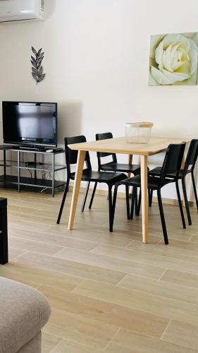 Apartamento 5 min a pé da praia, com terraço ao sol, no 1º andar