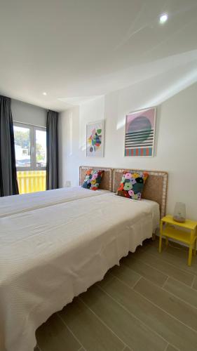 Apartamento 5 min a pé da praia, com terraço ao sol, no 1º andar