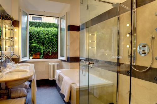 Ένα μπάνιο στο Villa Spalletti Trivelli - Small Luxury Hotels of the World
