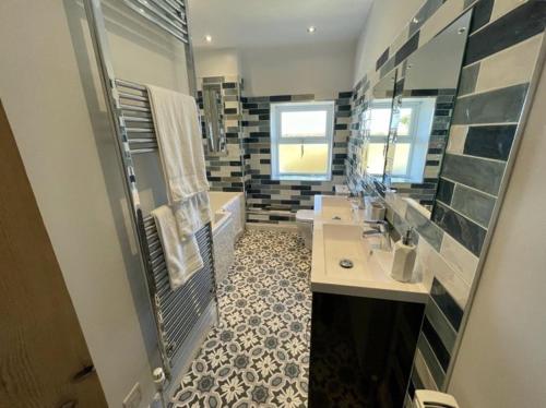 Koupelna v ubytování Kynance Cottage - Pendour