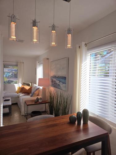 Et opholdsområde på Sophisticated Charm in St Pete