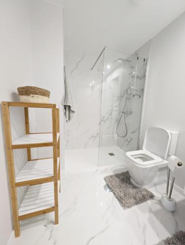Seaview wonder apartment by Anna