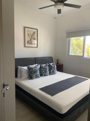 Postel nebo postele na pokoji v ubytování Playa Coral Punta Cana new dream beach