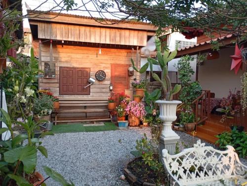Κήπος έξω από το K Khan Garden at Chiang Khan Walking Street