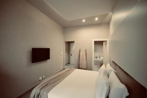 King Room with Balcony