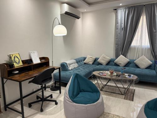 Urban Bunks Hostel - سرير في غرفة مشتركة