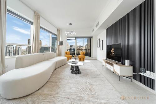 Everluxe Holiday Homes Rental Family 3BR Marina