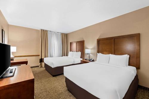 Ένα ή περισσότερα κρεβάτια σε δωμάτιο στο Comfort Inn Benson near Kartchner Caverns