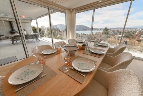 Photo de la galerie de l'établissement NEW - Villa PARADISE Vue lac, Piscine, Sauna, Jacuzzi, Gym by LLA Selections, à Annecy-le-Vieux