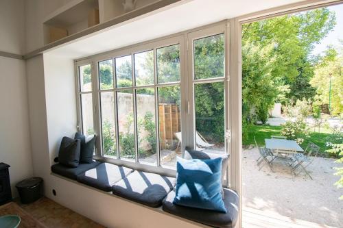 Le Poulailler, private house with garden and parking