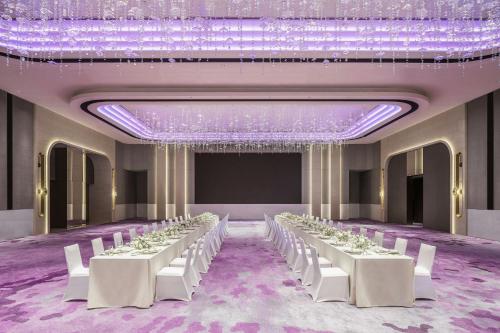 珠海市にあるRenaissance Zhuhai Hotelのギャラリーの写真