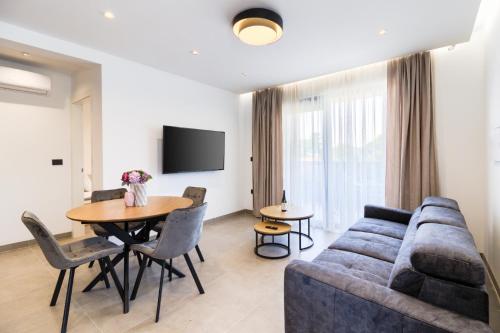 A'More Bijeca - App B2 - MPolo