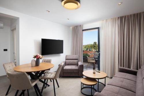 A'More Bijeca - App B5 - MPolo