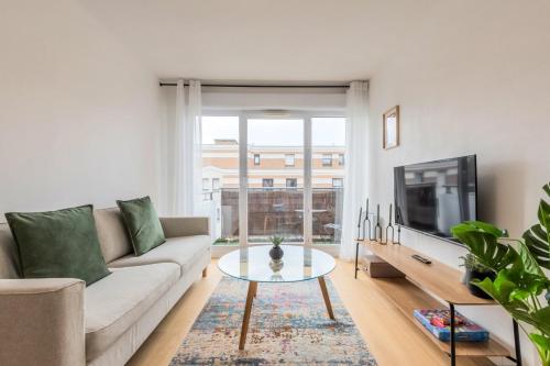 Appartement une chambre avec parking et balcons