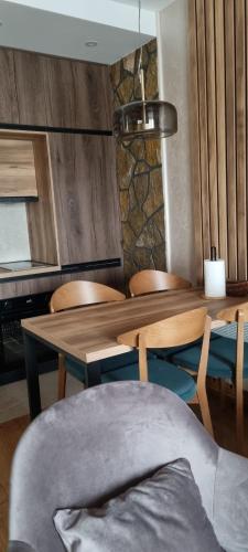 ズラティボールにあるZlatibor apartman centarのギャラリーの写真