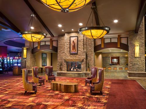 Lobi atau kawasan kaunter penerimaan di Choctaw Casino Hotel – Pocola