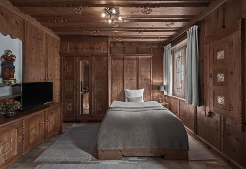 Postel nebo postele na pokoji v ubytování Hotel Goldener Greif