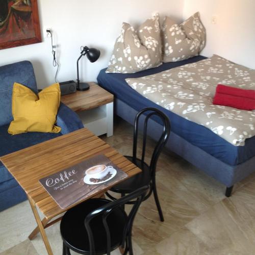 Studio Ochota with Kitchenette