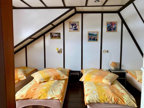 Postel nebo postele na pokoji v ubytování Rancho-Bierna