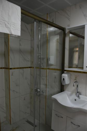 Ένα μπάνιο στο Palmera City Hotel