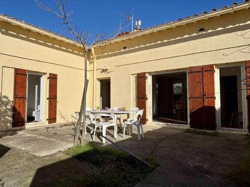 Maison 4 pièces 7 couchages ARGELES SUR MER AR000-007