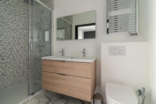 Scandinavian Urban 2 - 2BR apartment in center close to Palais des Festivals and the beach