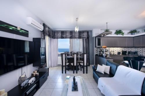 Elegance Sea View Apartment