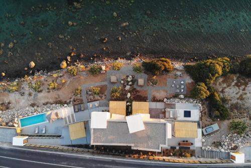 Πισίνα στο ή κοντά στο Floating Cubes Villas Aegina