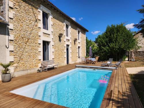 Maison spacieuse avec piscine sans vis à vis 8 pers