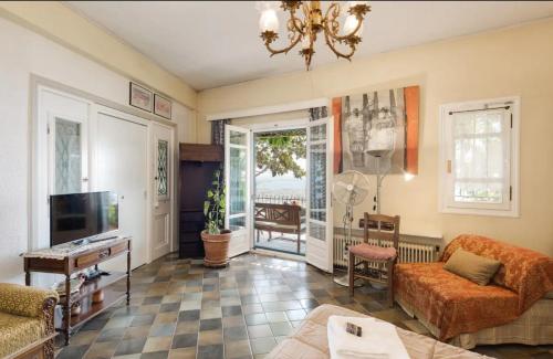 Eliosky Apartment in Ano Poli, Thessaloniki #FeelsLikeHome