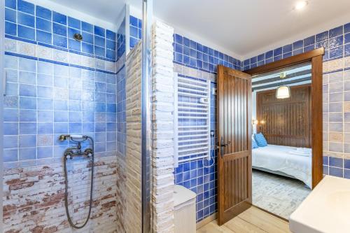 Bilik mandi di VB Aurora Andalusian Villa